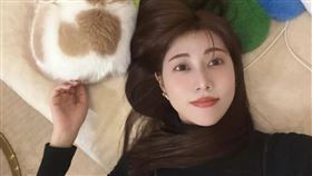 阿部瑪利亞離開前東家，改開公司當老闆。（圖／翻攝自阿部瑪利亞臉書）