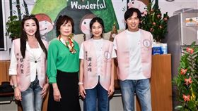 王海輪與藝術家女友謝孟瑾Penny（圖／新北市采韻慈善會提供）