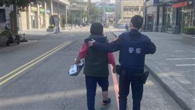 台中婦記憶消失2小時！暖警靠這招助返家