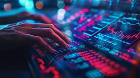 投信建議，投資人若欲參與科技股的長期成長，特別是AI相關族群，應把握回檔機會，分批進場布局。（圖／Pixabay）