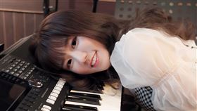 愛唱歌的直播主楊絲絨也愛吃（圖／17 LIVE提供）