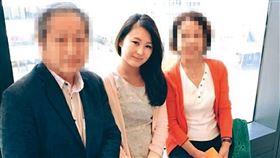 麻衣（中）的父親（左）去年發現罹癌，讓她蠟燭兩頭燒，一邊照顧父母，一邊育兒，好在父親目前狀況已經好很多。（翻攝自麻衣臉書）