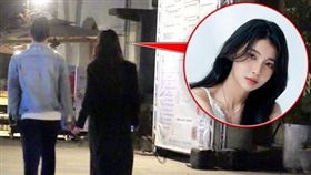 本刊日前直擊采子和新男友Hank Chow在台北市華山文創園區散步，一路上互動親密牽手，完全不避諱旁人眼光。（圖／本刊攝影組）

