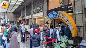 北市中山區晴光商圈名店「台灣人ㄟ甜甜圈」被員工指控老闆是「慣老闆」，把員工當成「家庭小精靈」，還以五花八門的方式扣員工績效，等於變相扣薪。（圖／林冠吟攝）