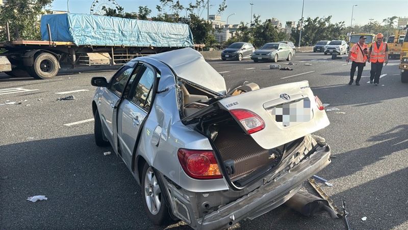 亡命視角曝！國道大片揚塵遮蔽…1男慘死