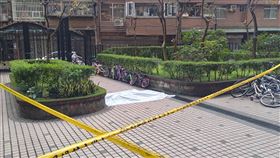 張男不慎墜樓亡，疑遭霸凌釀禍。（圖／翻攝畫面）