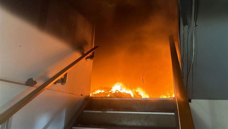 新／竹市體運用品店大火　警消破鐵門搶救