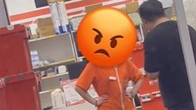  賣家包裹太重，蝦皮店員搬到崩潰大罵:我是女生欸，彰化田中(圖／翻攝畫面)