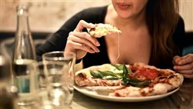 減肥，減重，吃，變胖，發福，吃大餐，翻攝自pexels