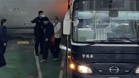 ▲北檢起訴王薀，北院開接押庭，一早便提訊王薀。（圖／翻攝畫面）