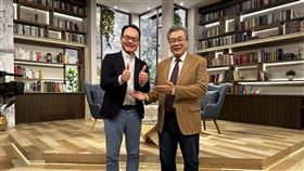 硬派歌王楊烈登場《話時代人物》。