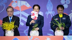 賴清德出席「2025 亞太蘭花會議暨台灣國際蘭展」、國旗蘭花、棒球蘭花（圖／總統府提供）