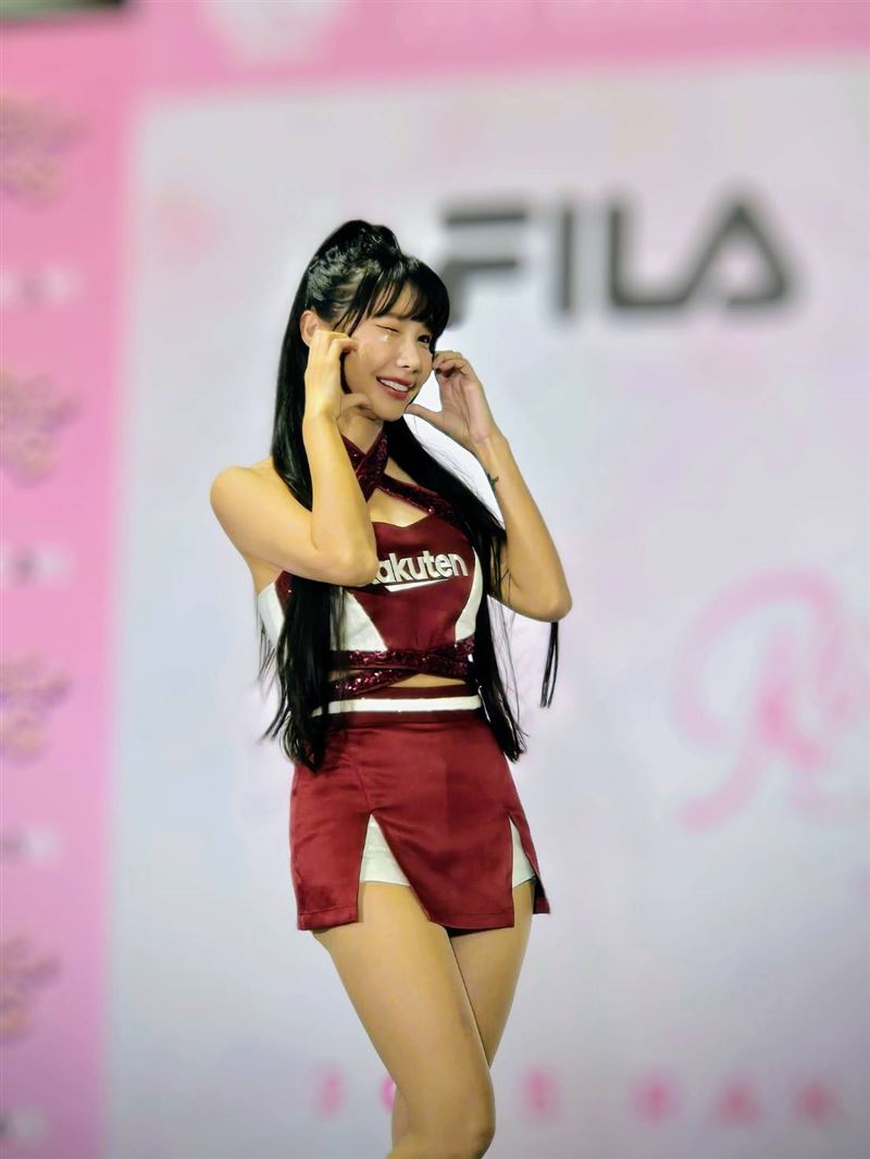 筠熹接任特級副隊長