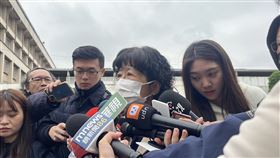 陳佩琪眼框含淚，表示相當不捨待在所內的柯文哲，盼後續柯能如願參加柯爸家祭。（圖／記者黃翎瑄攝）