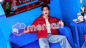 資深動漫迷的孫沁岳擔任日本最大網購市集一日店長。（圖／Mercari提供）