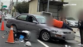 遊覽車險卡6米寬「東興路」　會車秀厲害駕駛技術