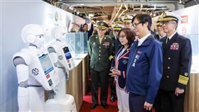 敦睦遠航訓練支隊,海軍,新濱碼頭,陳其邁