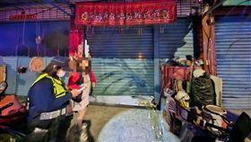 衝撞,民宅,蛋洗,債務糾紛