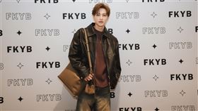 王子邱勝翊擔任台南快閃一日店長。（圖／FKYB提供）