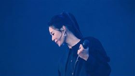 文青歌手安溥（原名張懸）也在晚間10點01分公開手寫信祝福祖國生日快樂。（圖／翻攝自微博）