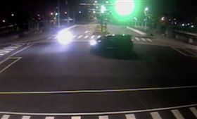 酒駕,無照,闖紅燈,肇逃,台中,死亡車禍,外送員（圖／翻攝畫面）