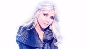 《海灘遊俠》女星潘蜜拉一直保持好身材（圖／翻攝自IG@潘蜜拉）