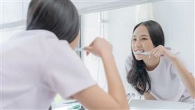 ▲ 口交前刷牙，其實有風險喔！（圖／canva）