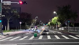 台中無照男酒駕撞死大四醫科生遭收押23歲吳姓男子8日凌晨無照酒後開車，行經台中市西屯區一處路口時，撞死騎機車擔任外送員的大四醫科生。警方查緝吳男到案，檢方依酒駕致死等罪聲押，台中地院9日裁定羈押。（翻攝照片）中央社記者蘇木春傳真  114年3月9日