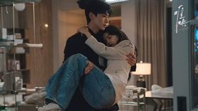 瞿友寧、白敬亭、章若楠《難哄》。（圖／翻攝自微博）