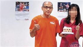 鄭貞茂（左）與前下屬A女（右）在運動比賽中巧遇，進而發展出婚外情。（讀者提供）