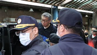 新／送柯爸告別式！柯文哲蓄鬍無戒具送父