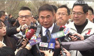 現身柯爸公祭　鍾東錦：抱持感恩的心參加