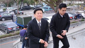 柯爸告別式　傅崐萁到場致哀這樣說