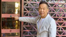 國民黨議員鍾小平前往台北地檢署提告行政院長卓榮泰、經濟部長郭智輝瀆職及外患等罪。（圖／記者楊忠翰攝影）