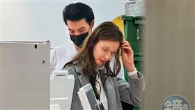 掰了蔡依林後！直擊錦榮夜伴高洋妞回家