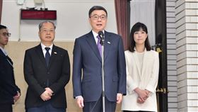 行政院長卓榮泰今(11)日赴立法院114年度中央政府總預算覆議案報告備詢。（圖／行政院提供)