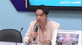 ▲羅廷瑋召開記者會稱「今天早上有許多跳樑小丑甚至有許多的攻擊抹黑，終於點名到我了，我直球對決！」