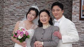 米可白飾演的楊文琪與藍葦華飾演的蔡有財在劇中歷經重重考驗，終於迎來幸福時刻。（圖／民視提供）