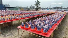 高市鬧區罕見! 獅甲廟宇普渡供品擺滿6122桌