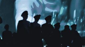 中國利用黑道幫派、地下錢莊等5大滲透管道，與由退役拉攏現役、金錢利誘等4大手法滲透台灣海陸空官兵。示意畫面，圖非當事人。