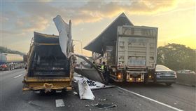 國道1,資源回收車,塞車,聯結車（圖／翻攝畫面）