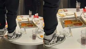 中國大陸,海底撈,小便,退費,補償金（圖／微博）