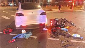 特斯拉,土城,機車,騎士,安全氣囊,中和區,新北市