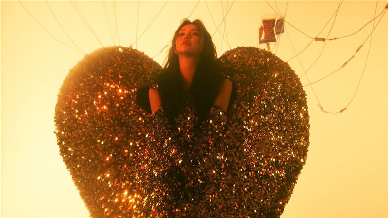 麥粒腫攪局　女星戴眼罩見製作人遭虧中二