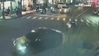 他掛失竊車牌「拒檢還撞警」　影片曝光