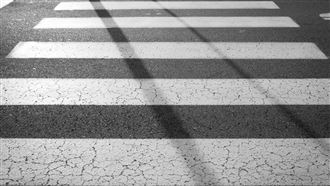 撞斑馬線行人罰7200元「1原因」逆轉免罰