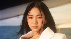 網挖家寧一身行頭 包包、衣服破20萬▲（圖／翻攝自家寧IG、品牌官網）

