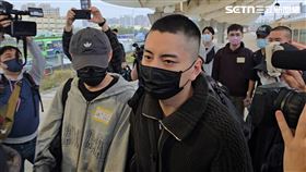 王大陸，替代役，入伍，成功嶺，新烏日車站，剃平頭，役男（圖／記者吳泊萱攝影）