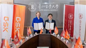 新里程碑！葛蘭素史克藥廠臺灣分公司與北醫大簽訂人才培育合作備忘錄（業配勿用）