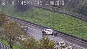 苗栗，國一南下145K，三義，石城派出所巡邏車，自撞1傷(圖／翻攝畫面)